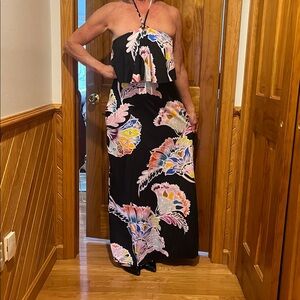 Trina Turk Black Maxi Dress with Vibrant Floral Patterns